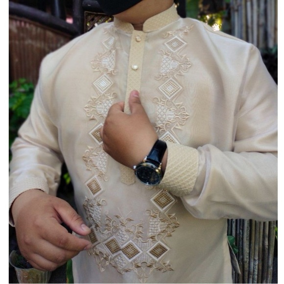 Modern Contemporary Barong Tagalog Attire in Beige Sports Collar - Picture 2 of 7